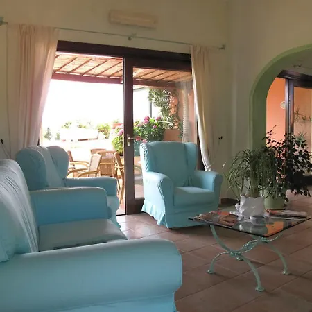 Godo Hotel 3*