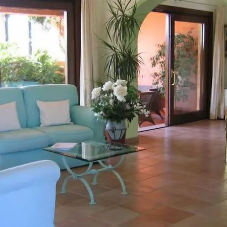 Godo Hotel 3*