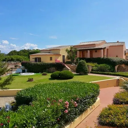 Godo 3* Baja Sardinia