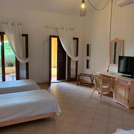 Hotel Godo Baja Sardinia